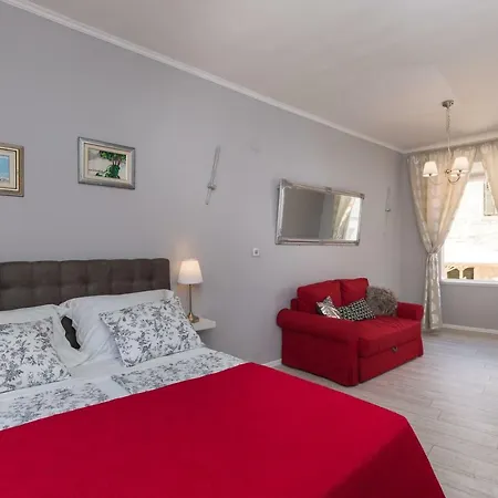 Guest house Center